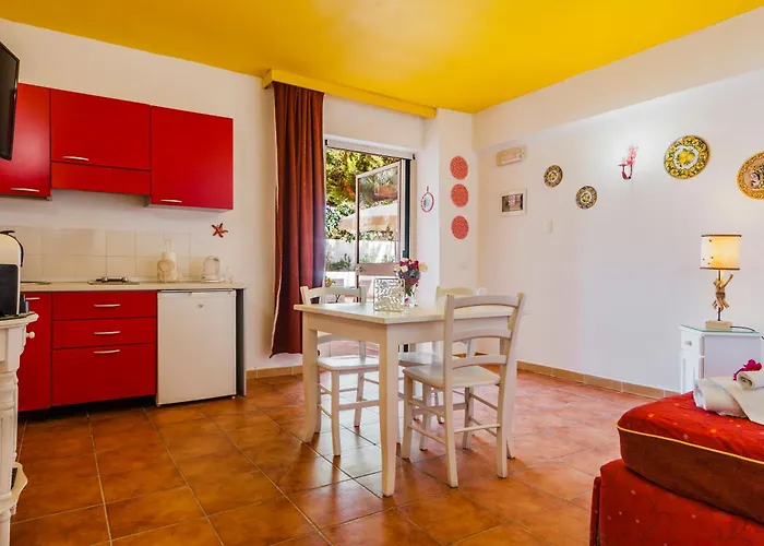 Small Luxury apartments Pool&sea view - Stella Del Mare